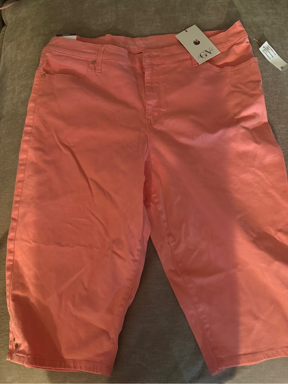 G by Giuliana Coral Mid-Rise Bermuda Crop Jeans